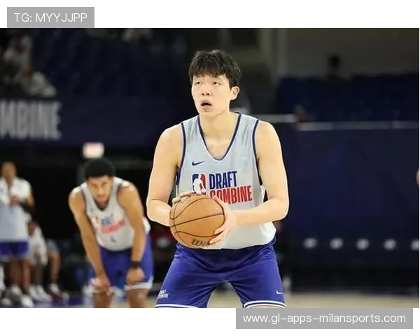 杨瀚森仅下放一天即被召回三大细节揭示他获球队高度认可 杨瀚森仅下放一天即被召回三大细节揭示他获球队高度认可