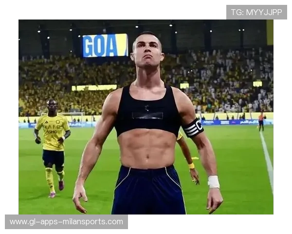 C罗新社媒挑战引爆全球模仿潮