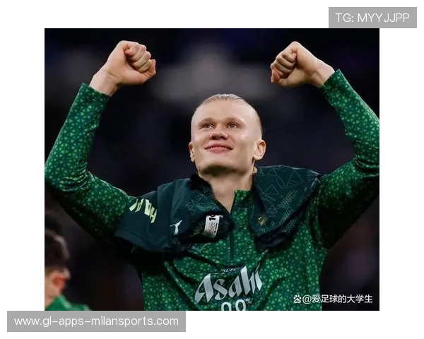 曼城小角度配合制造空档，哈兰德近距离补射得手