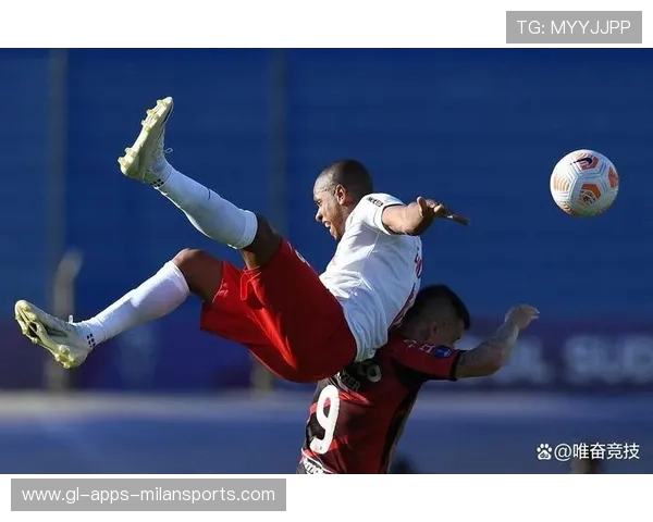 门将单臂封门,球迷炸出“神仙操作”