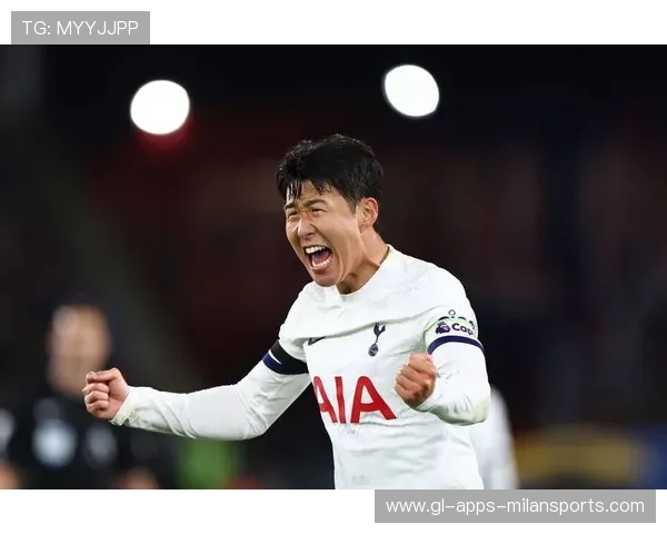 孙兴慜脚底拨球过人展现操作细腻度 孙兴慜脚底拨球过人展现操作细腻度