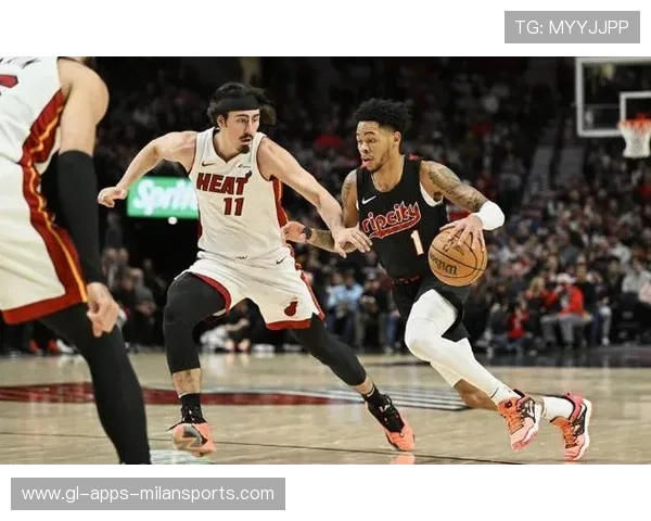 巴特勒急停命中,热火稳步扩大追分势头 巴特勒急停命中,热火稳步扩大追分势头